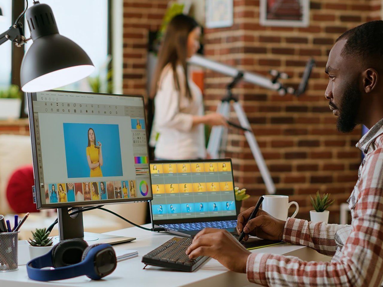 2-3-4_Creative-Design-and-Editing_4-3_04