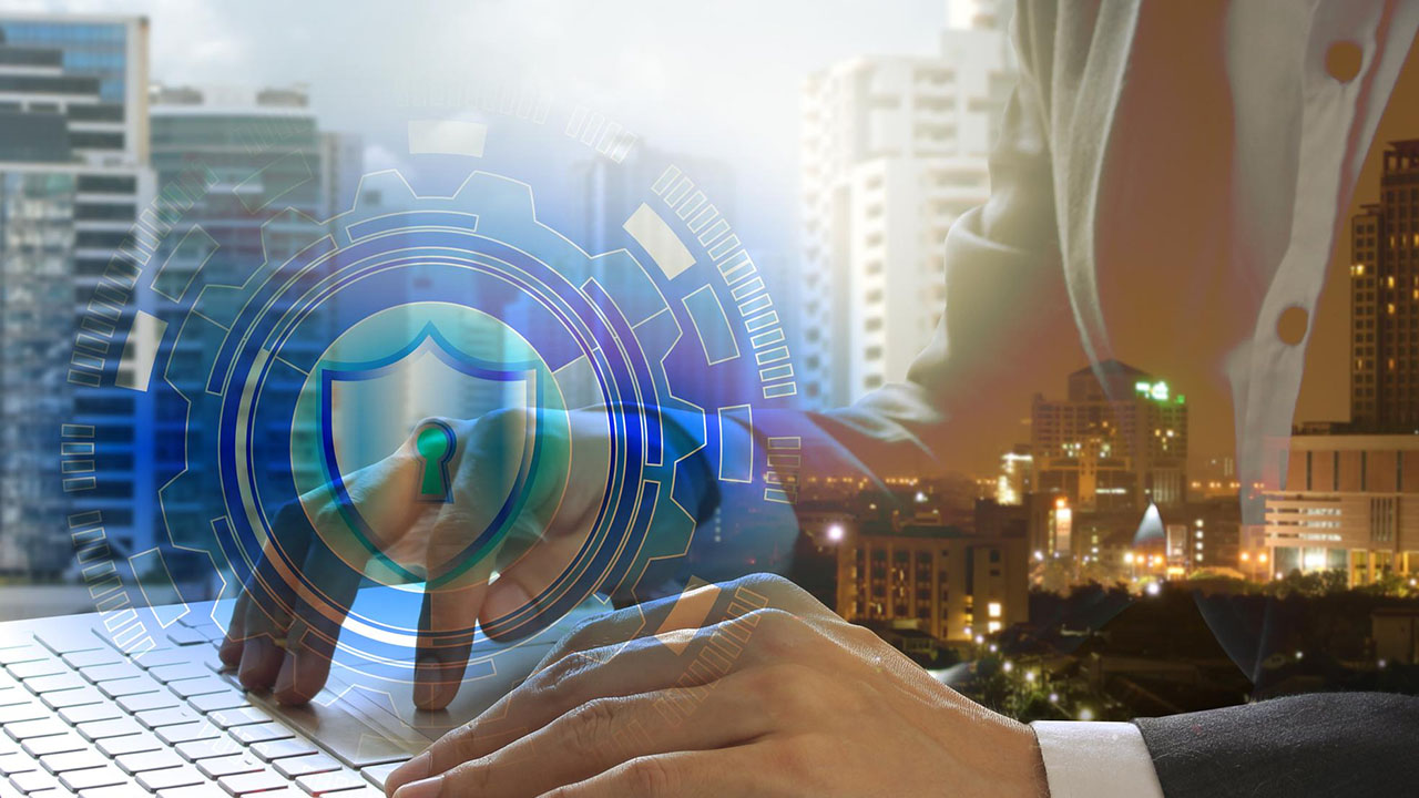 1-4_Strengthen-Security-and-Compliance_16-9_04