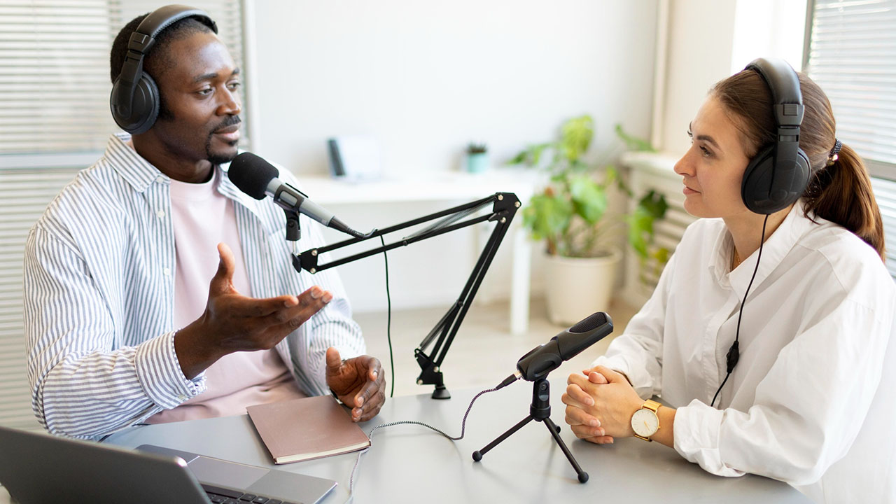 2-2-5_Interpretation-Services_16-9_03