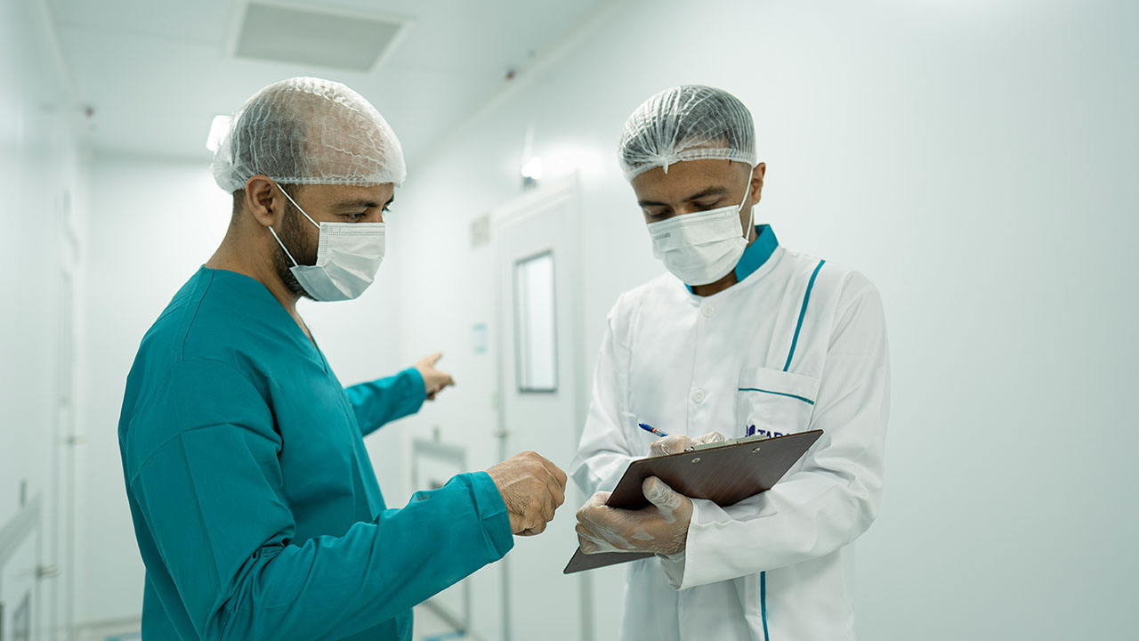 f-1_healthcare-02_16-9